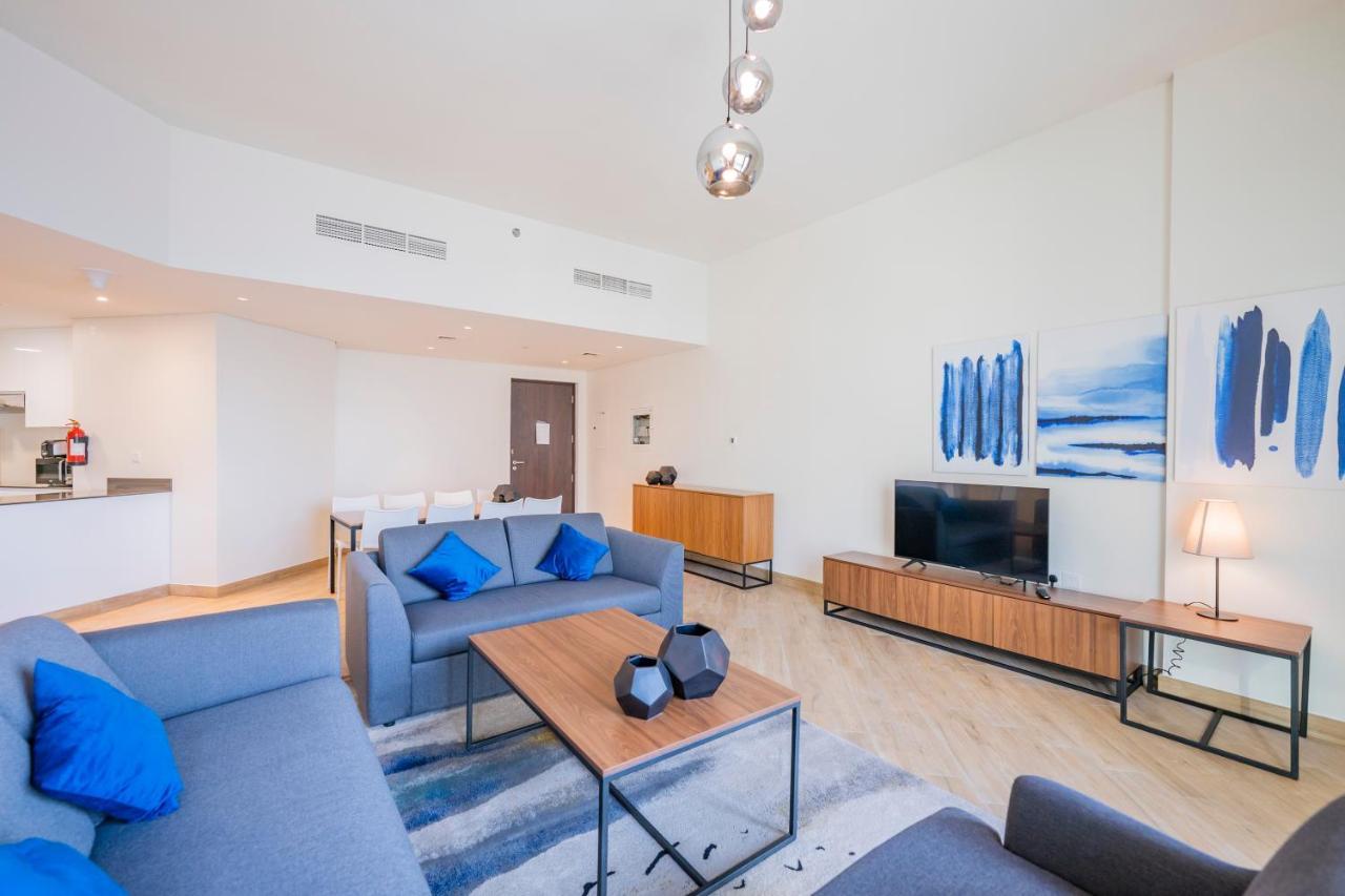 Expo Village Serviced Apartments ดูไบ ภายนอก รูปภาพ