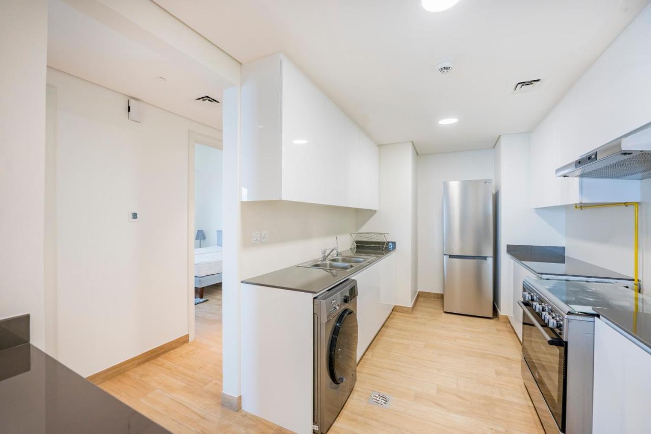 Expo Village Serviced Apartments ดูไบ ภายนอก รูปภาพ