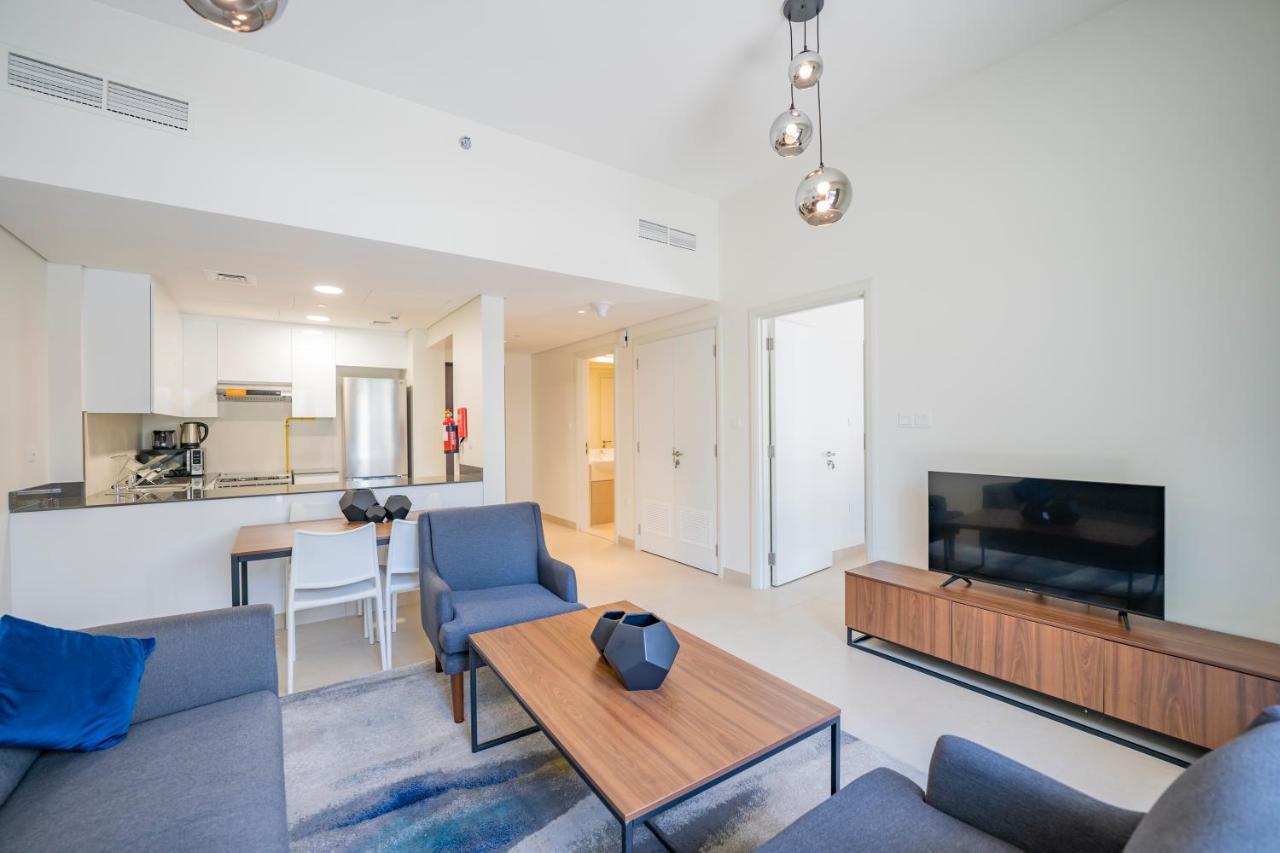 Expo Village Serviced Apartments ดูไบ ภายนอก รูปภาพ
