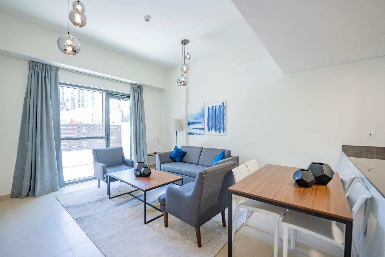 Expo Village Serviced Apartments ดูไบ ภายนอก รูปภาพ